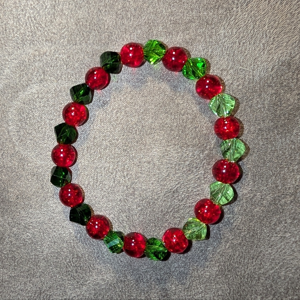 Red and Green Glass Beaded Bracelet
